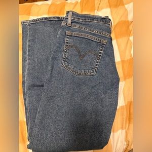 Levi’s size 27 women’s jeans